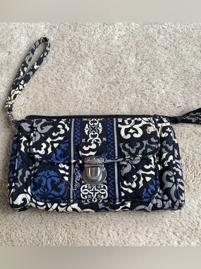 Vera Bradley wristlet/wallet  Some stains
